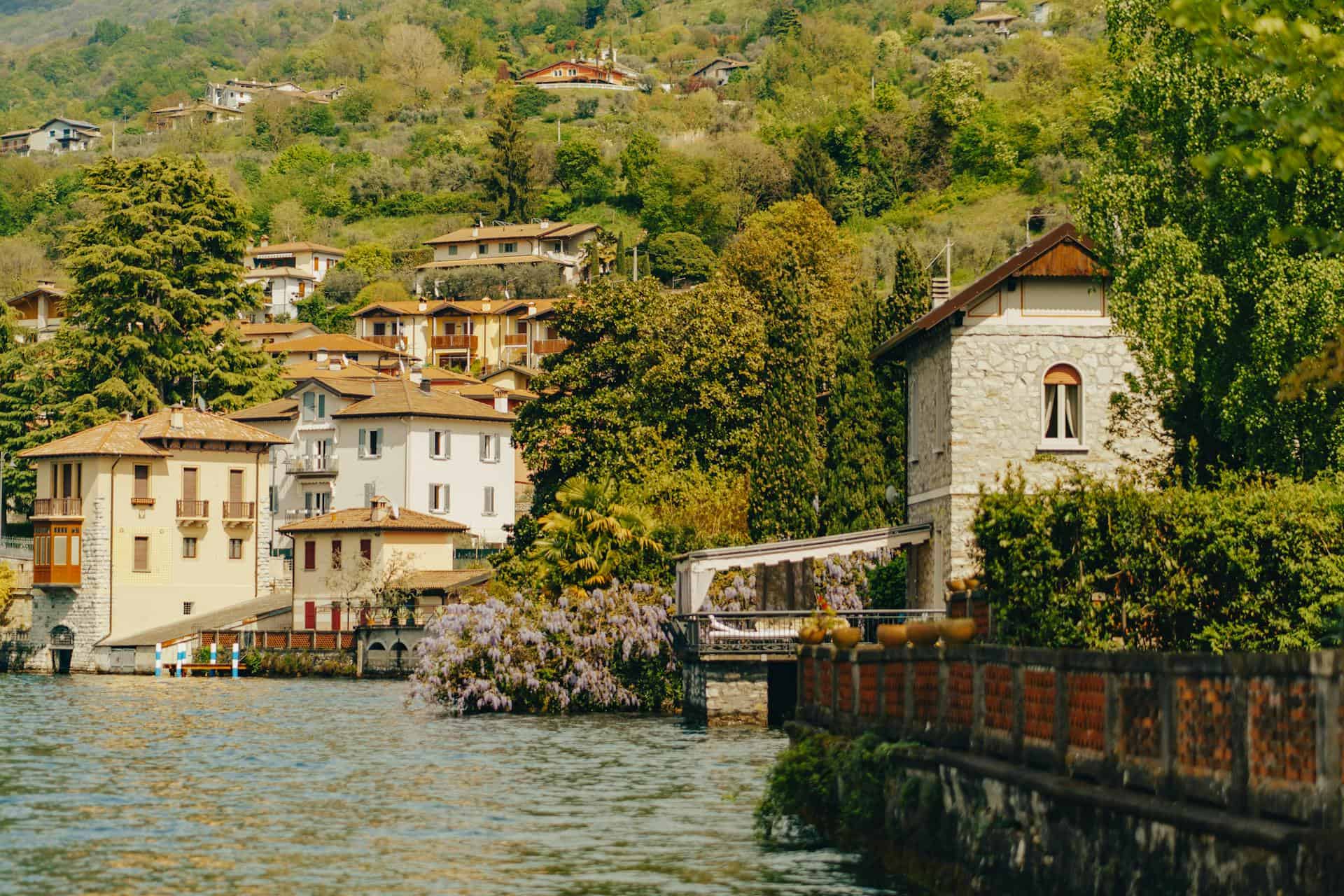 Lake Iseo homes