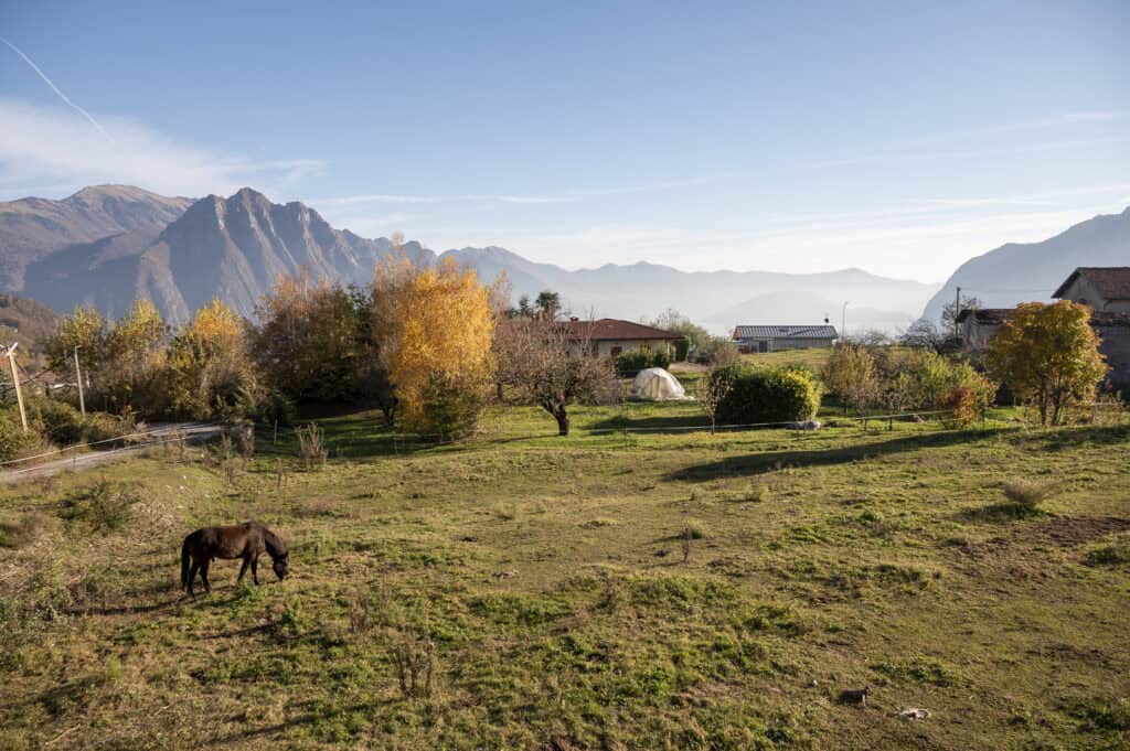 lake_iseo_2bedroom_apartment_with_garden_and_shared_pool29