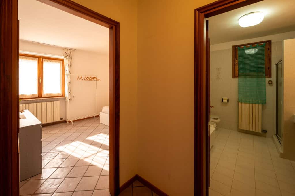 lake-iseo-panoramic-terrace-bbq-apartment-10
