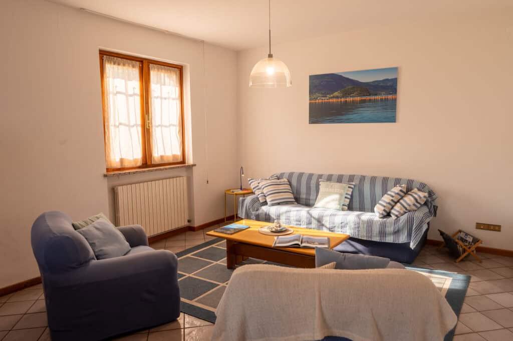 lake-iseo-panoramic-terrace-bbq-apartment-3