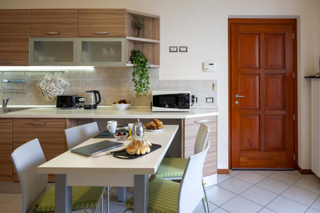lake-iseo-tavernola-lake-view-apartment13