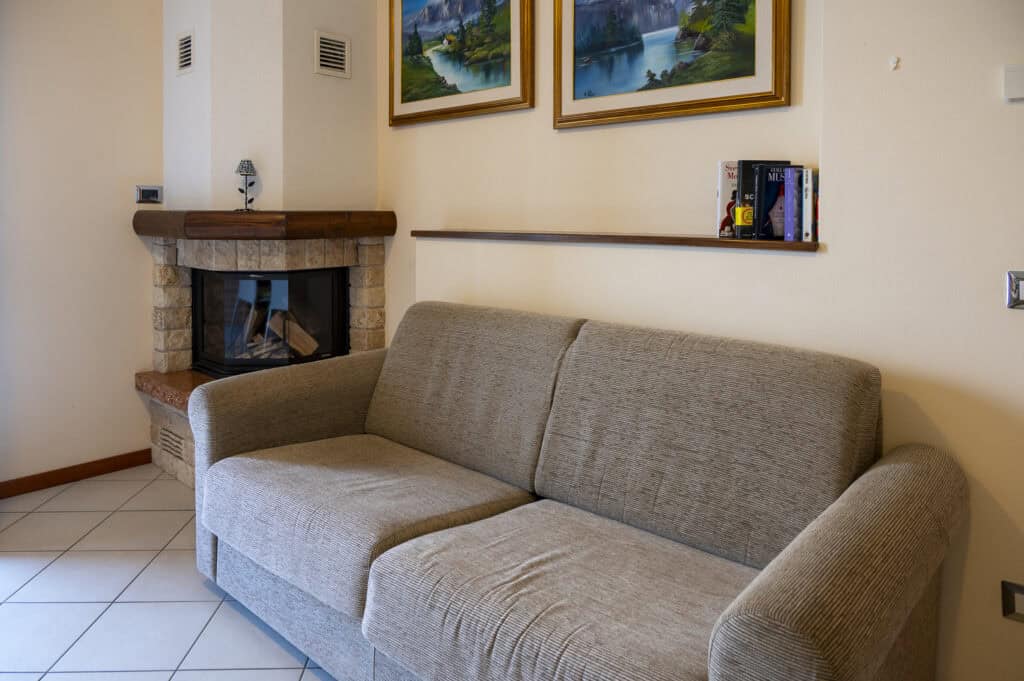 lake-iseo-tavernola-lake-view-apartment16