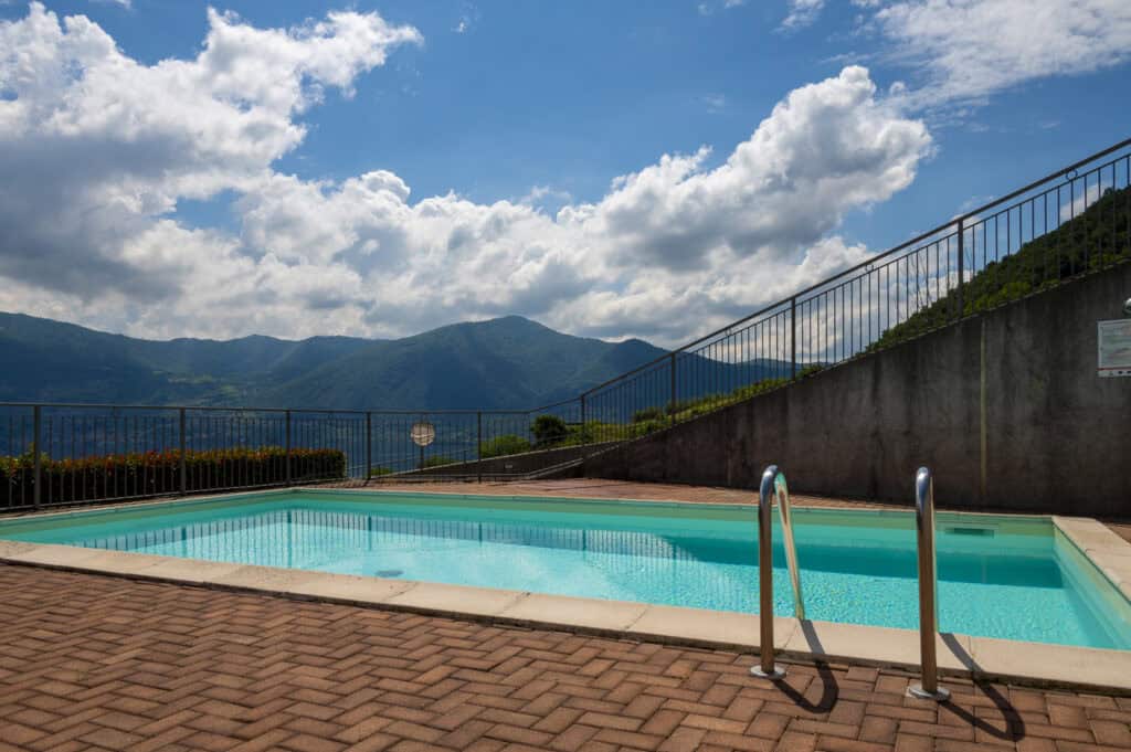 lake-iseo-tavernola-lake-view-apartment2