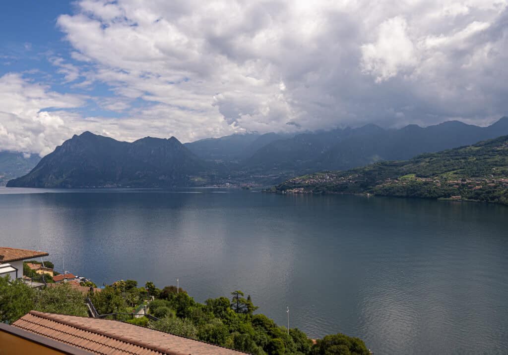 lake-iseo-tavernola-lake-view-apartment21