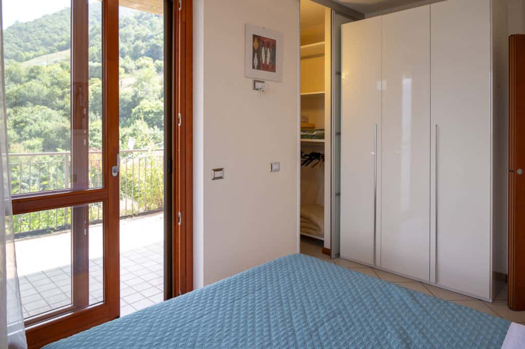 lake-iseo-tavernola-lake-view-apartment40