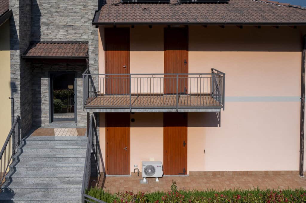 lake-iseo-tavernola-lake-view-apartment5