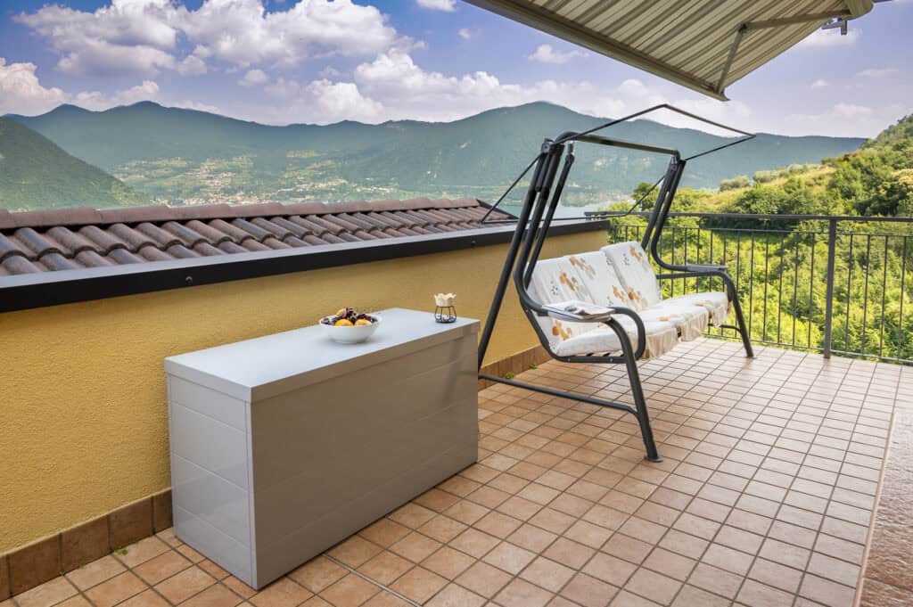lake-iseo-tavernola-lake-view-apartment54