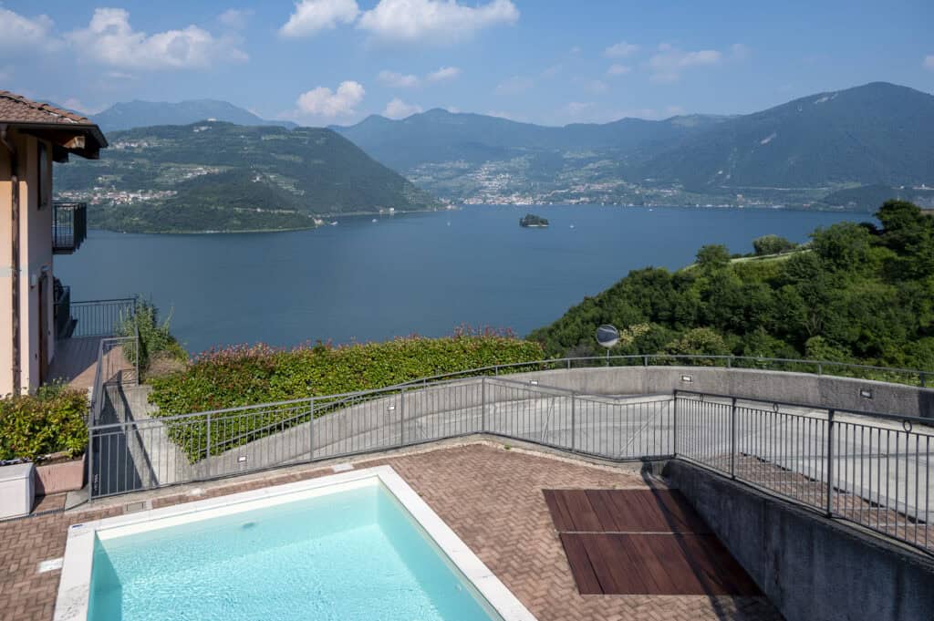 lake-iseo-tavernola-lake-view-apartment6