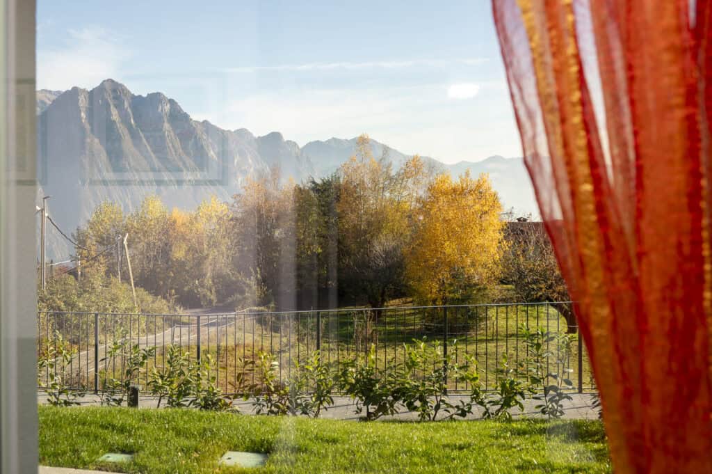 lake:iseo_2bedroom_apartment_with_garden_and_shared_pool13
