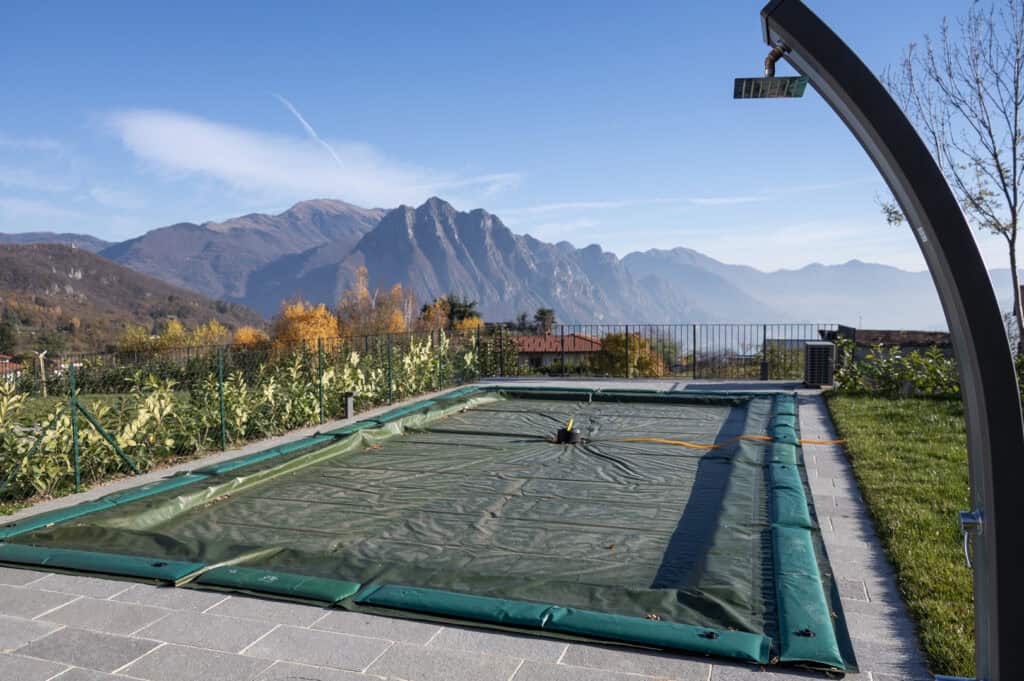 lake:iseo_2bedroom_apartment_with_garden_and_shared_pool30