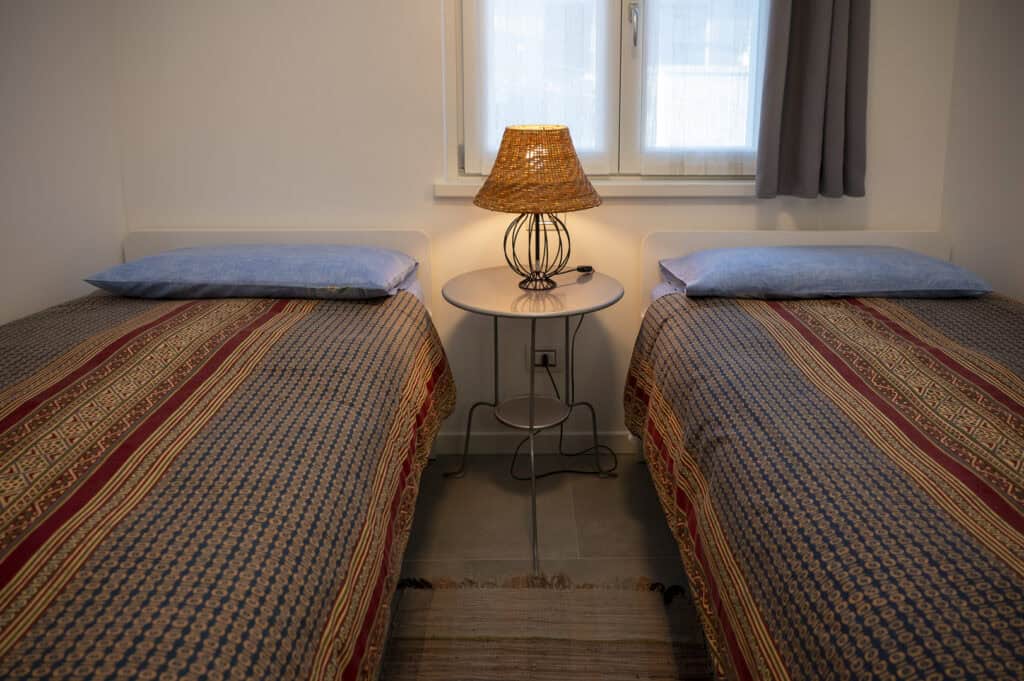 lake:iseo_2bedroom_apartment_with_garden_and_shared_pool37
