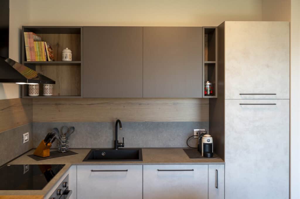 lake:iseo_2bedroom_apartment_with_garden_and_shared_pool8