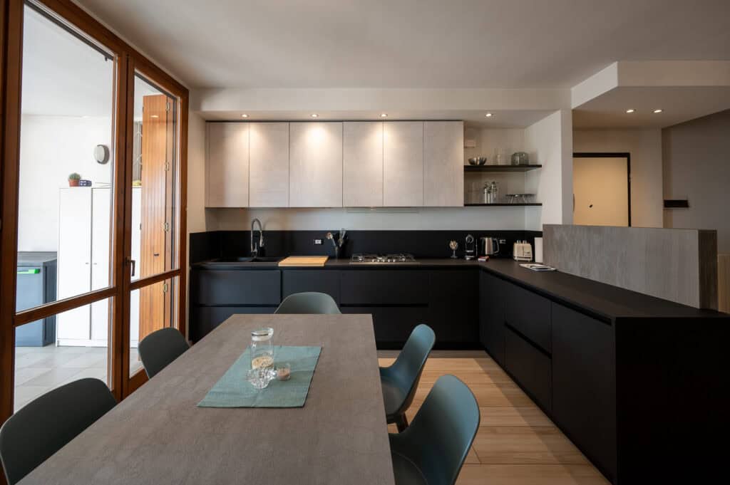 Italian_Vacation_Homes_Easy_Living-2