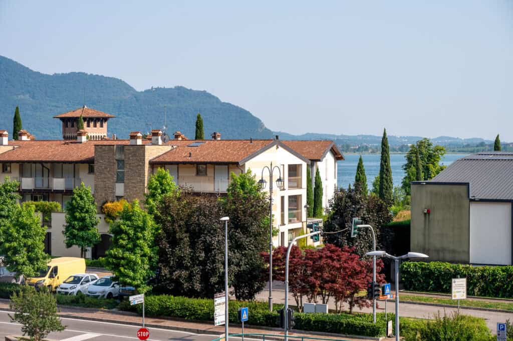 Italian_Vacation_Homes_Easy_Living-52