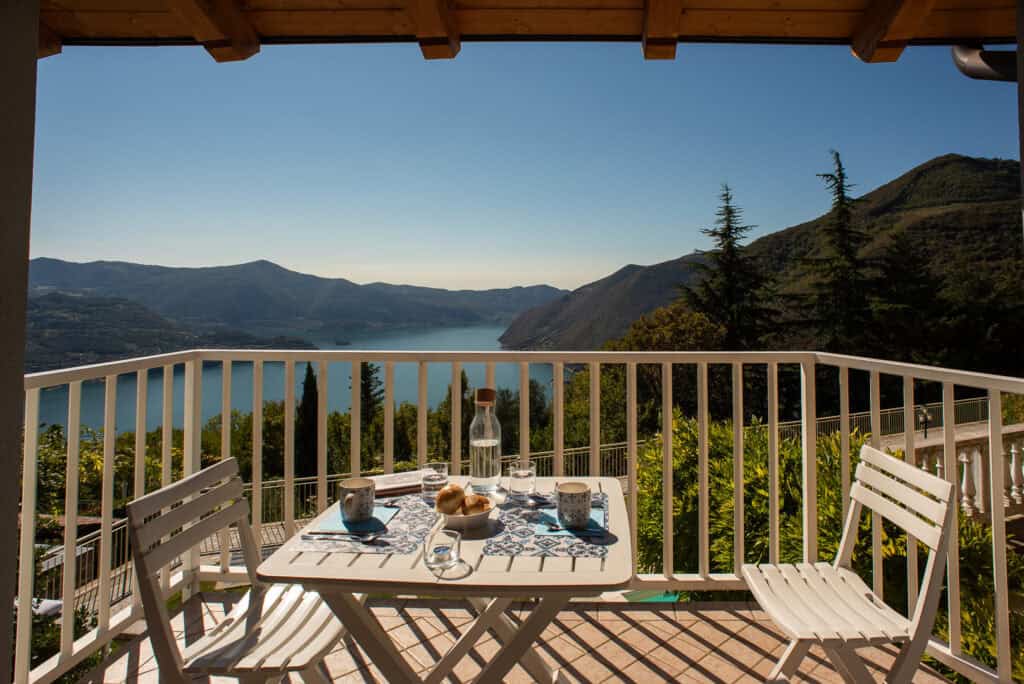Italian_Vacation_Homes_Lucy's_House-1y