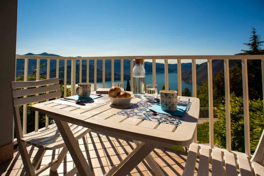 Italian_Vacation_Homes_Lucy's_House-2b