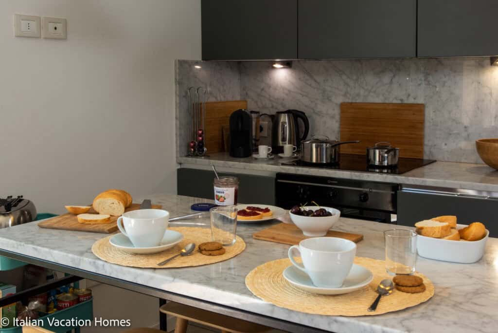 Italian_Vacation_Homes_Panoramic_Villa17a