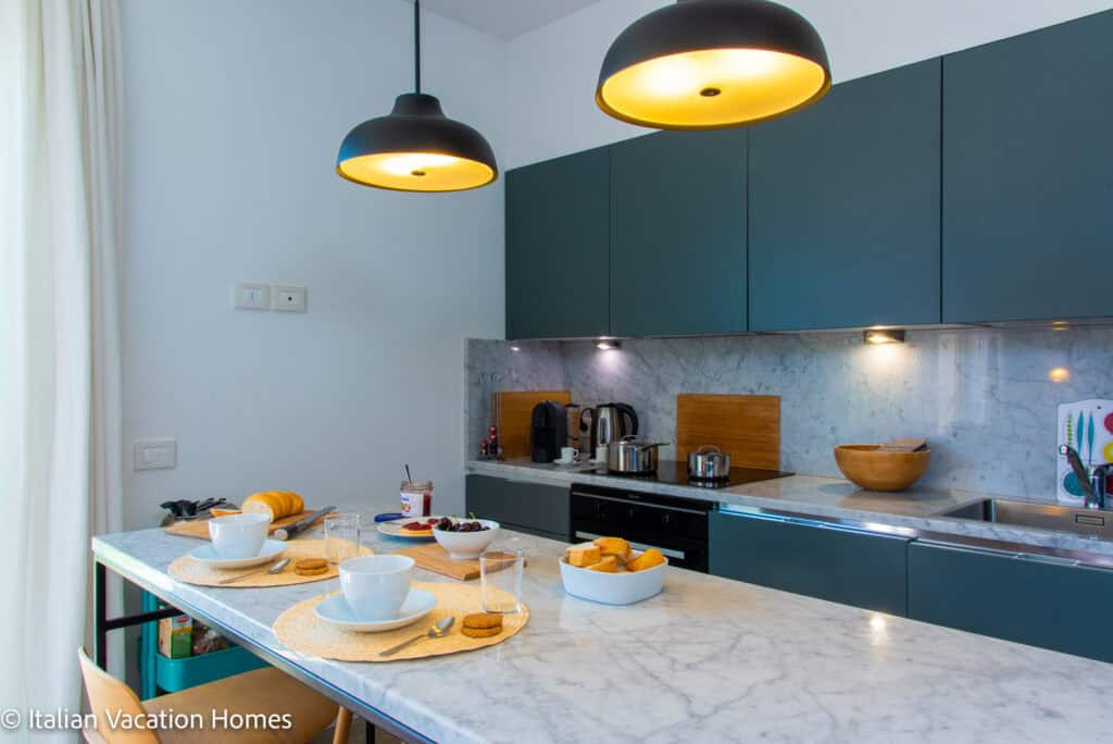 Italian_Vacation_Homes_Panoramic_Villa18a