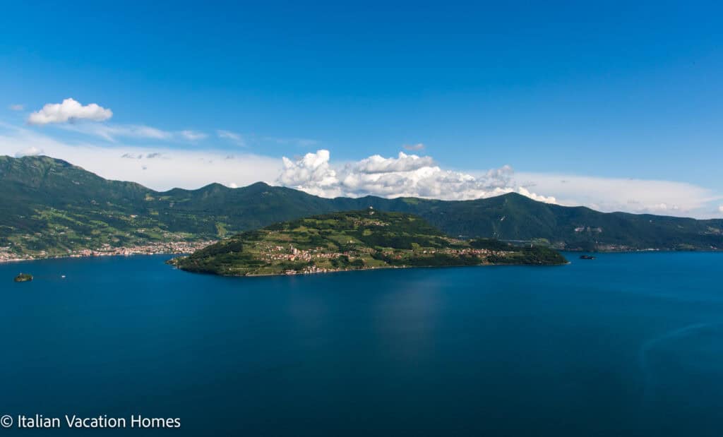 Italian_Vacation_Homes_Panoramic_Villa2