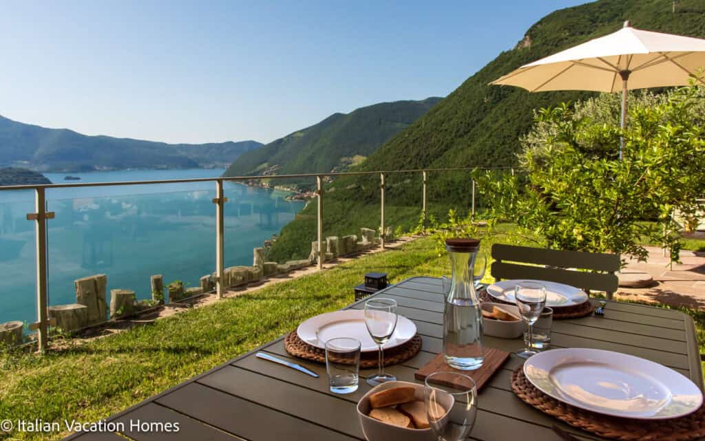 Italian_Vacation_Homes_Panoramic_Villa29