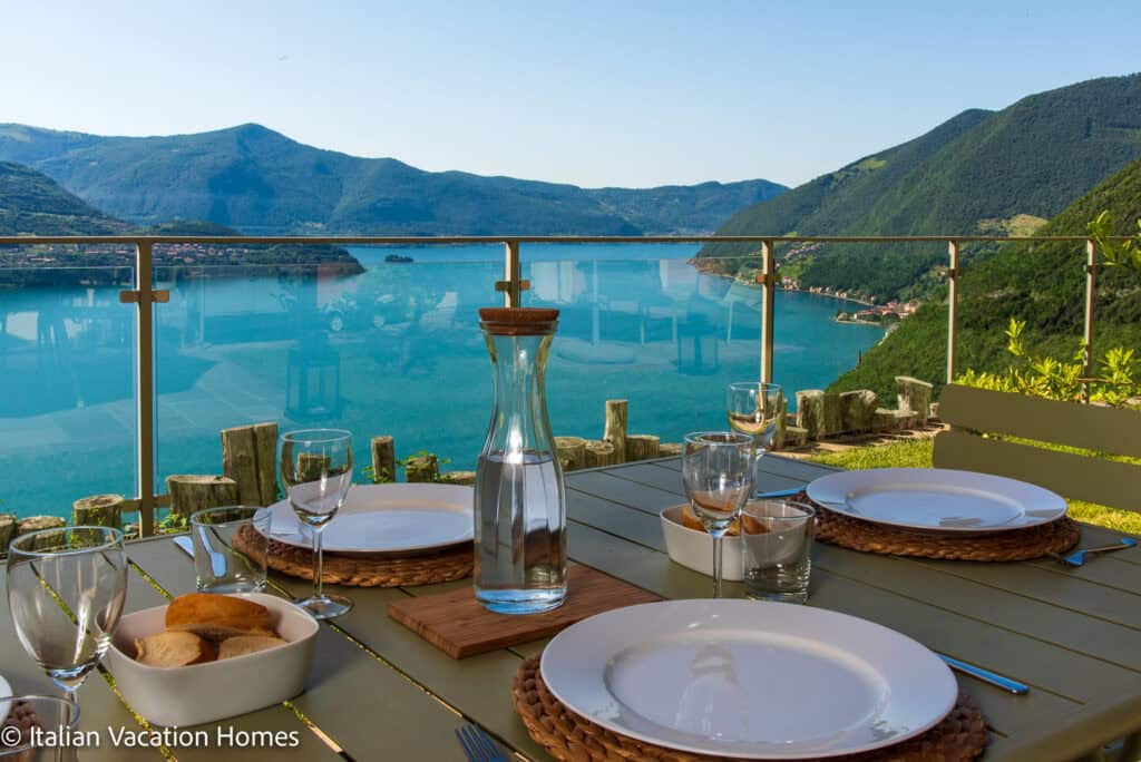 Italian_Vacation_Homes_Panoramic_Villa30