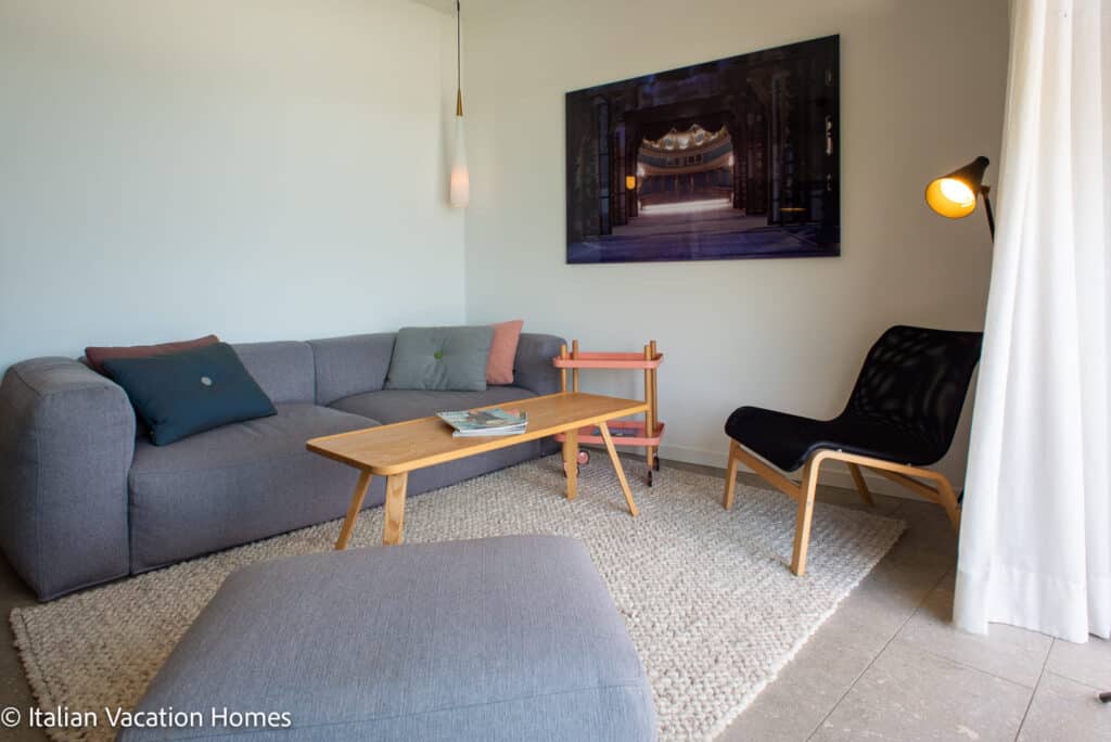 Italian_Vacation_Homes_Panoramic_Villa4