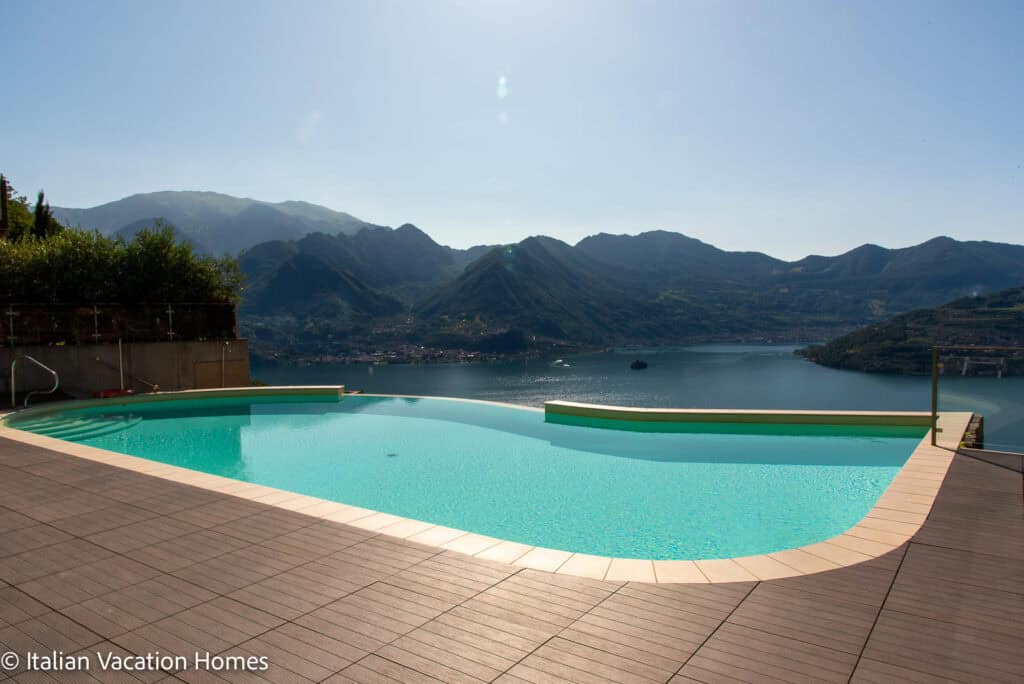Italian_Vacation_Homes_Panoramic_Villa49