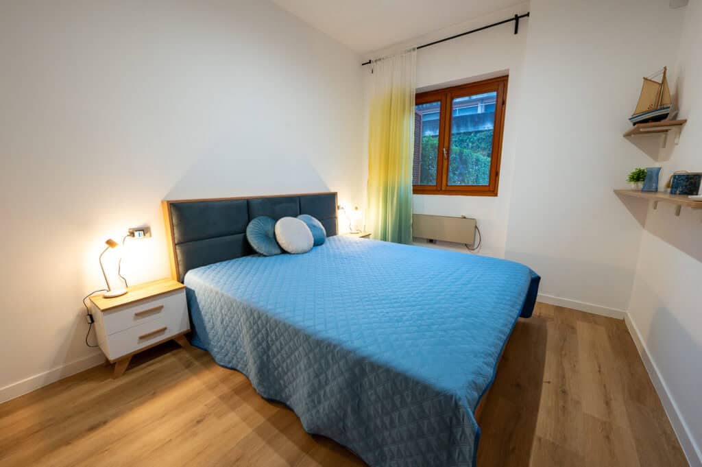iseo_lake_riva_di_solto_1bedroom_apartment_air_conditioning_shared_pool14