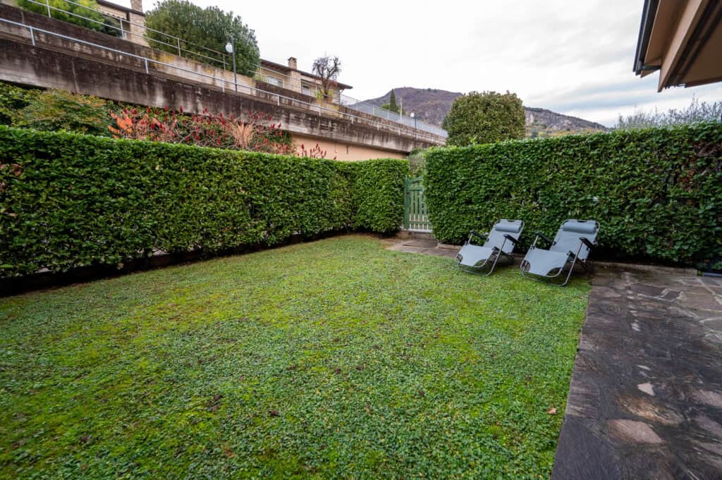 iseo_lake_riva_di_solto_1bedroom_apartment_air_conditioning_shared_pool19