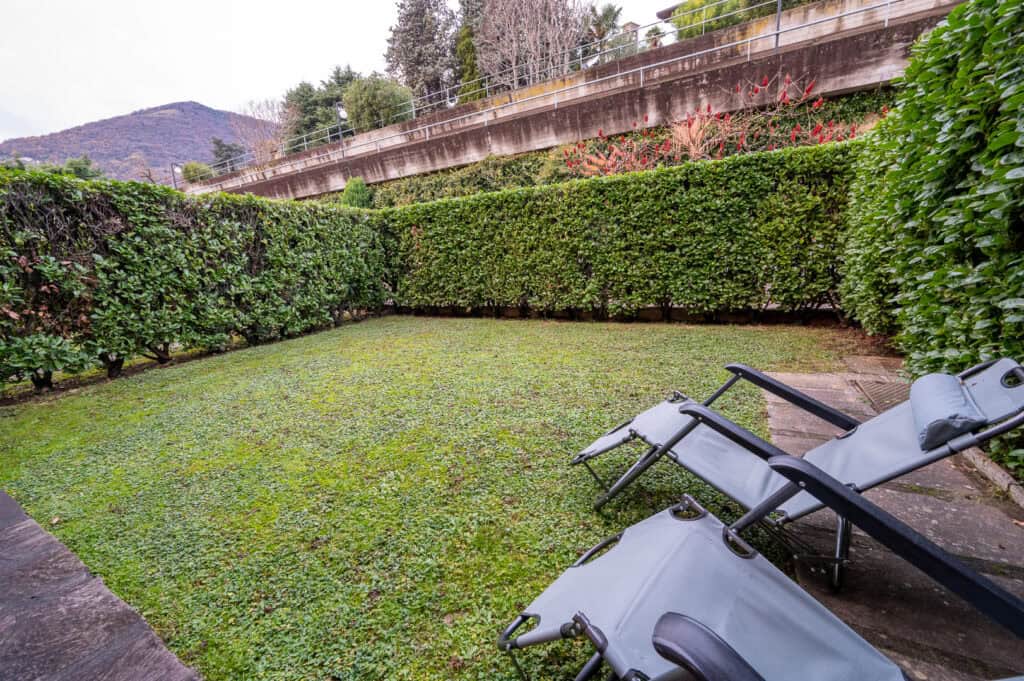 iseo_lake_riva_di_solto_1bedroom_apartment_air_conditioning_shared_pool20