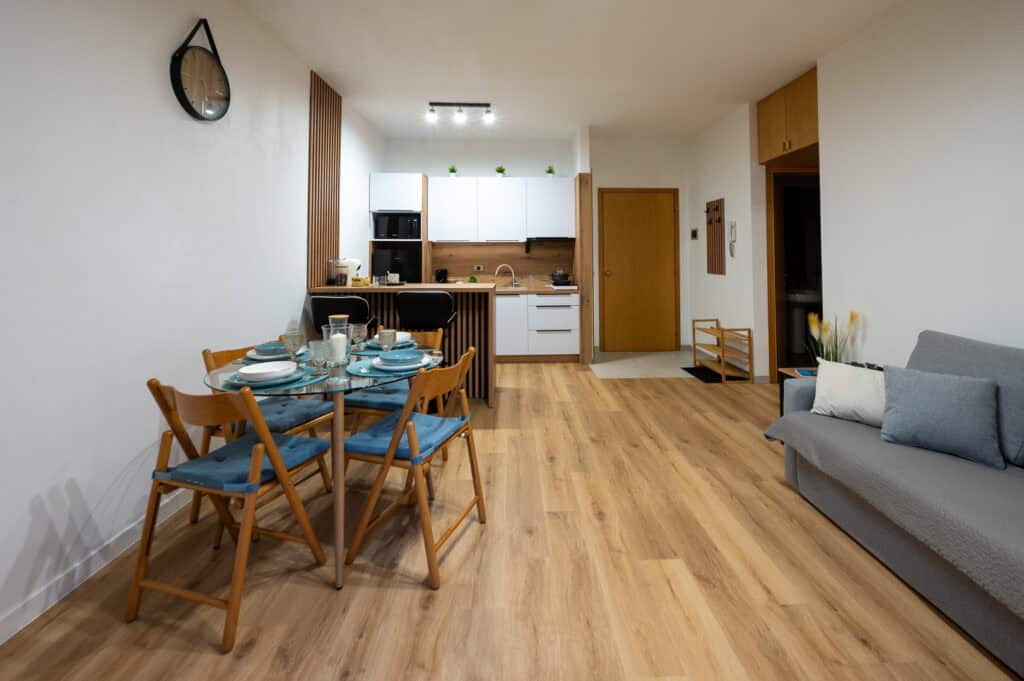 iseo_lake_riva_di_solto_1bedroom_apartment_air_conditioning_shared_pool9